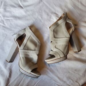 Calvin Klein DESIREE heels